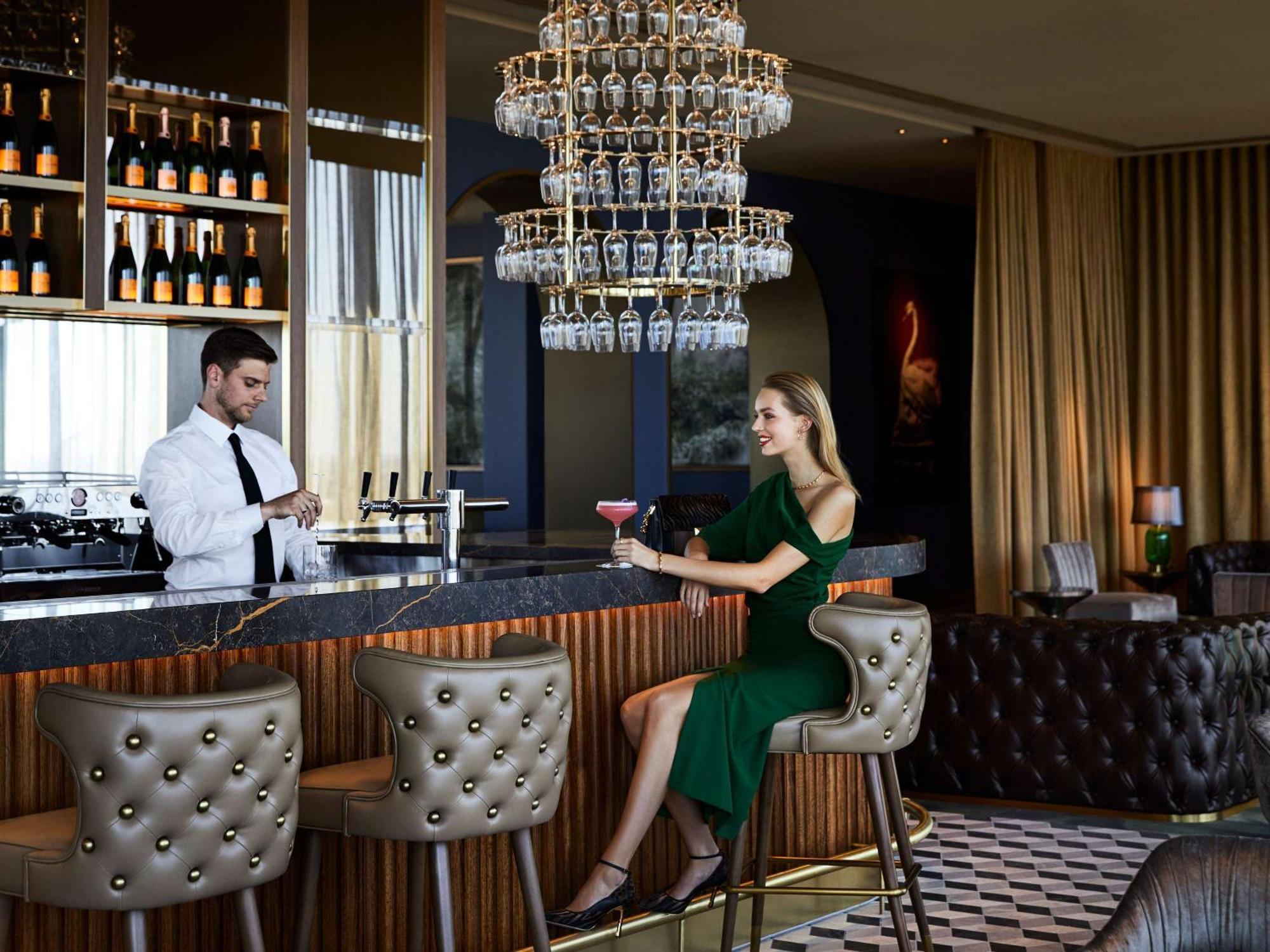 Hotel Chadstone Melbourne Mgallery Collection Ngoại thất bức ảnh The bar at the 101 lounge