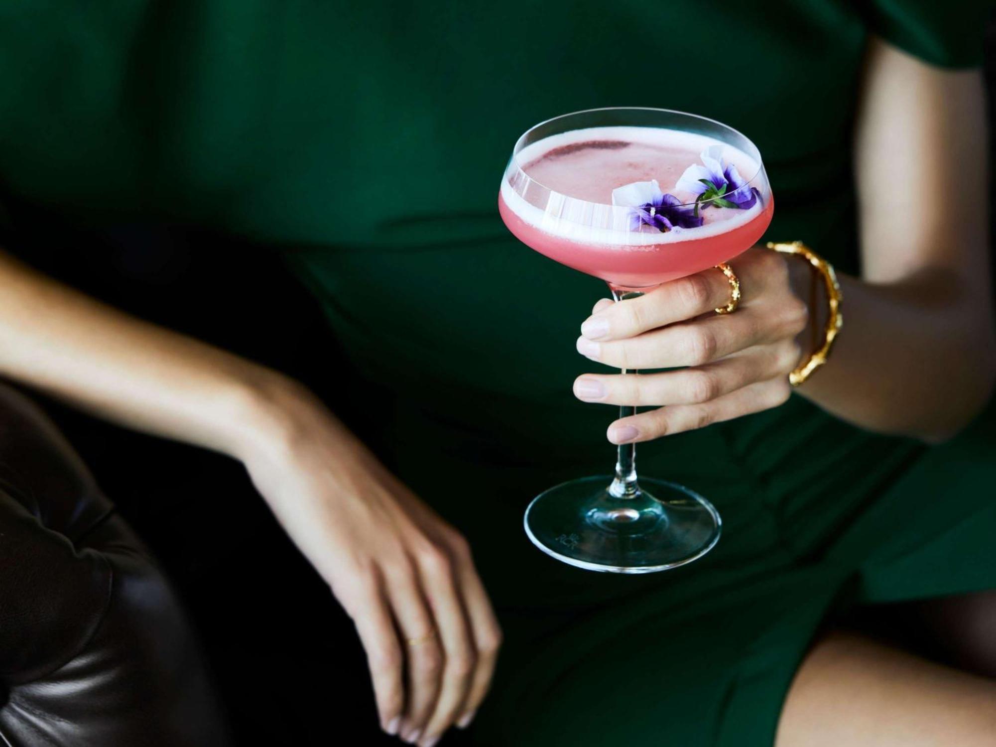 Hotel Chadstone Melbourne Mgallery Collection Ngoại thất bức ảnh A Clover Club cocktail