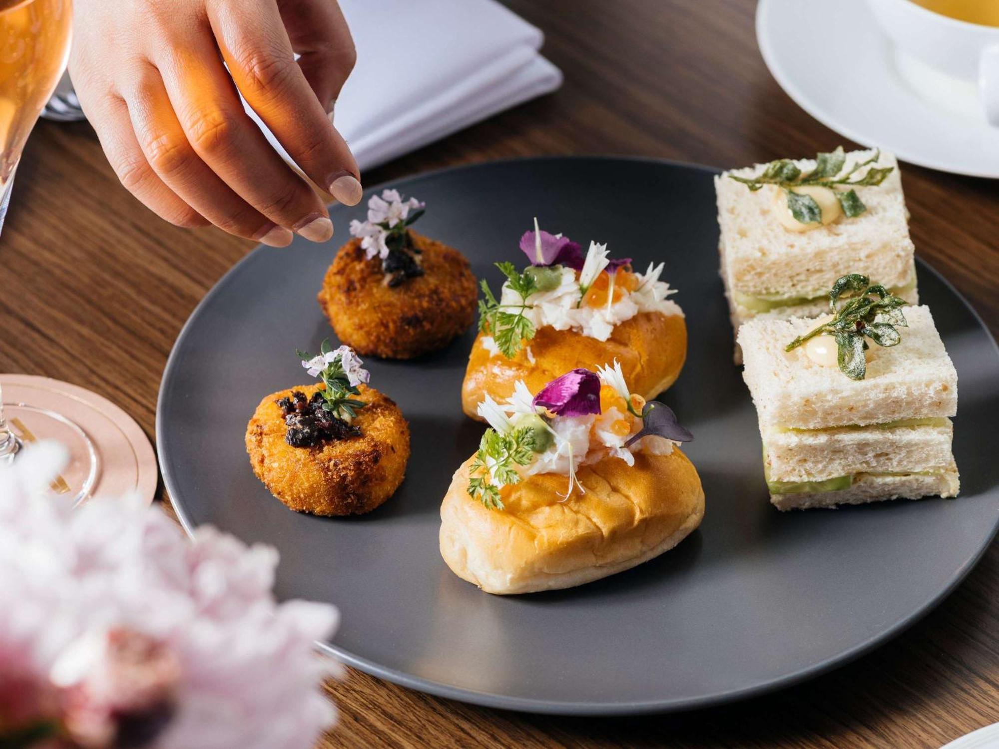 Hotel Chadstone Melbourne Mgallery Collection Ngoại thất bức ảnh Afternoon tea at the Mandarin Oriental, Tokyo